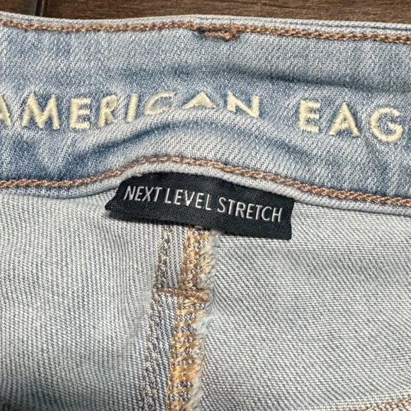 ❤️3/$30 AE American Eagle Next Level Kick Bootcut Jeans Light Wash - 10 Short - Picture 5 of 13